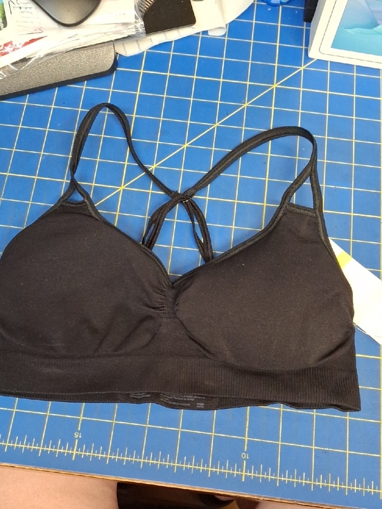 Zella Other - Zella Black Seamless Strappy Sports Bralette M NWT